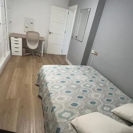 Cerca Del Mar *